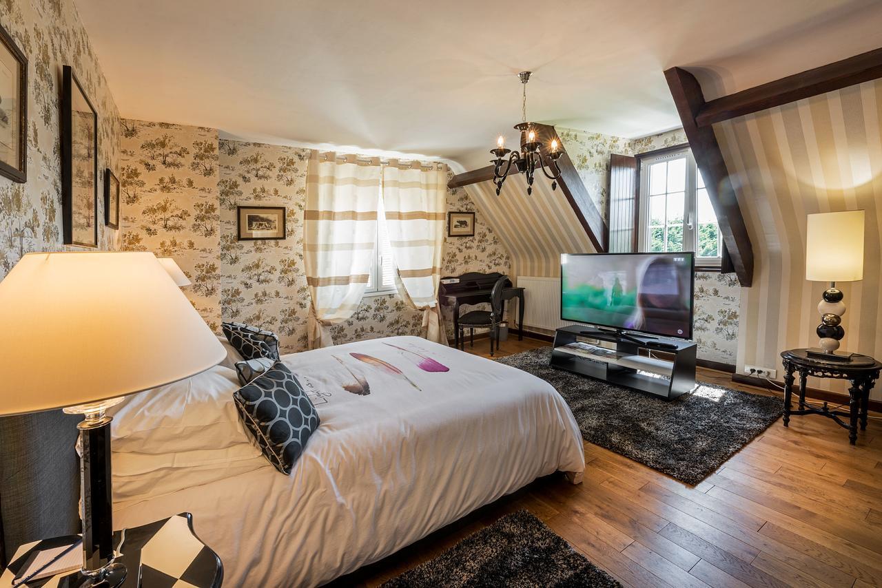 Domaine Du Bois Des Anges Bed & Breakfast Germigny-l'Eveque Exterior photo